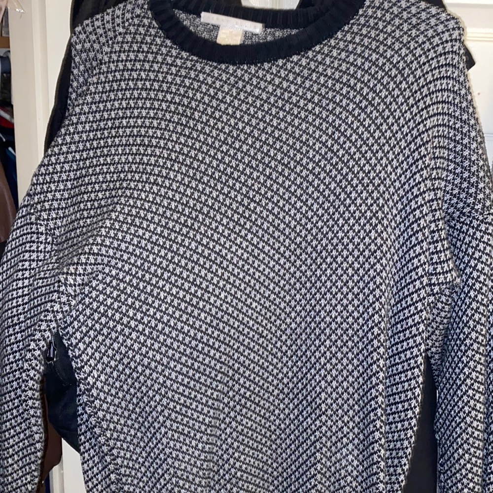 Perry Ellis crewneck